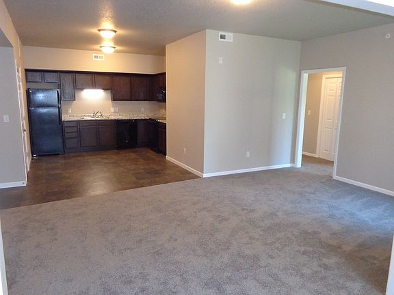 2nd image of 4008 University Ave S #112