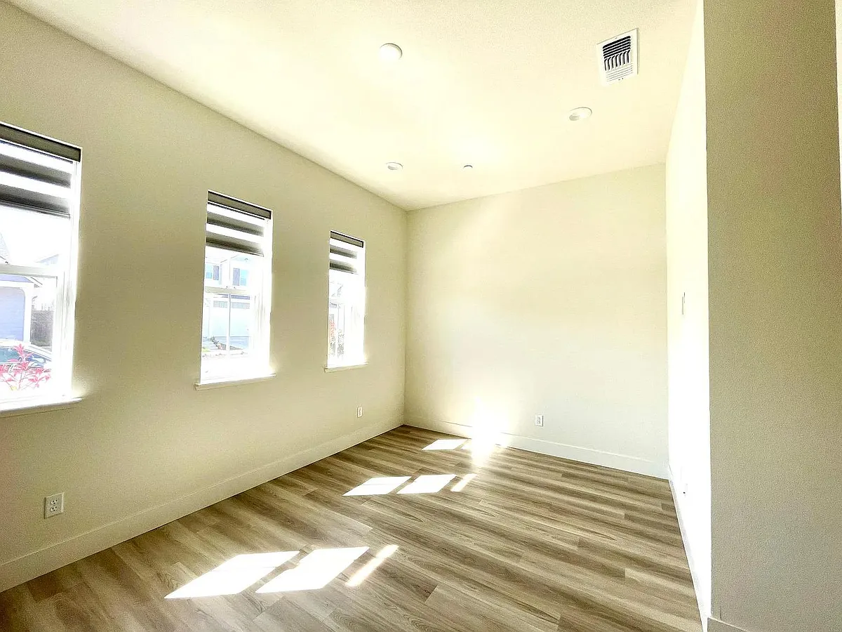 Building Photo - 3012 Neil Jerome Dr