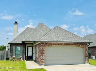201 Meadow Gate Dr, Lafayette, LA 70508