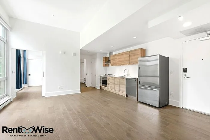 1075 Market St #808 — Photo 1