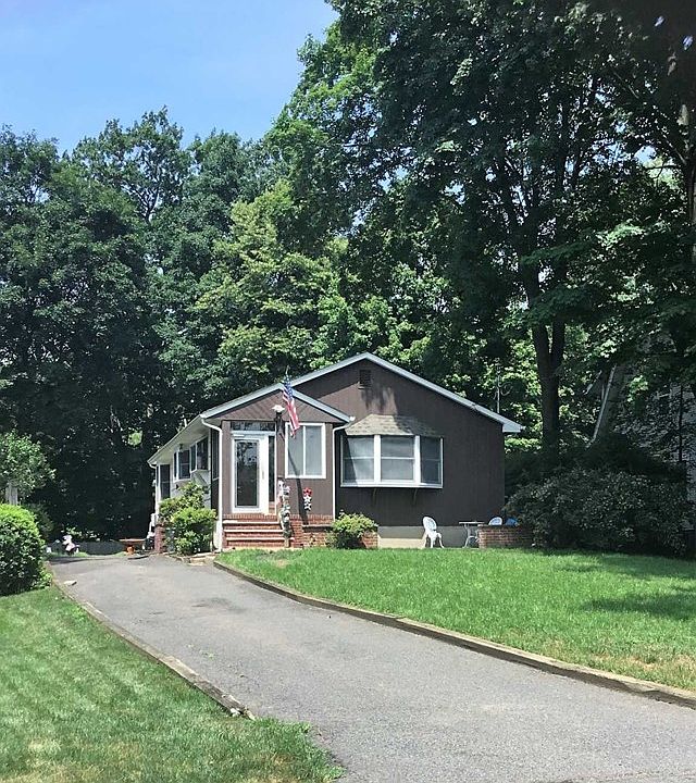 2nd image of 57 Linden Ave