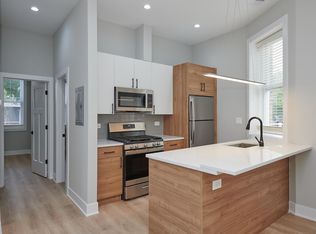 3039 W 19th St #1R, Chicago, IL 60623