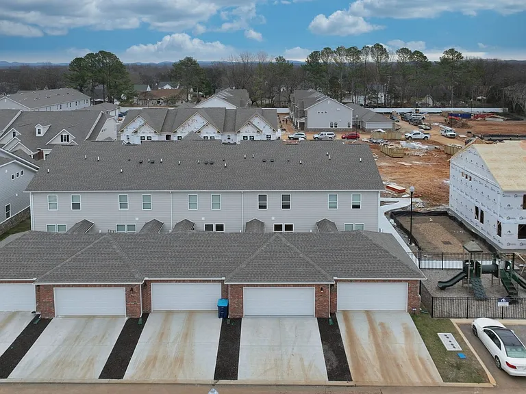 2900 Suzanne Landon Dr #E2 — Photo 46