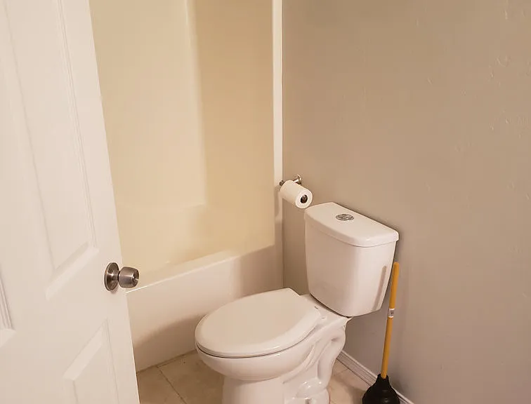 10 Carnegie Dr — Photo 12