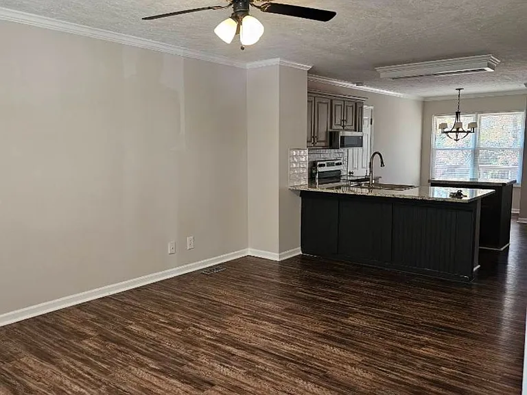Woody Dr — Photo 17