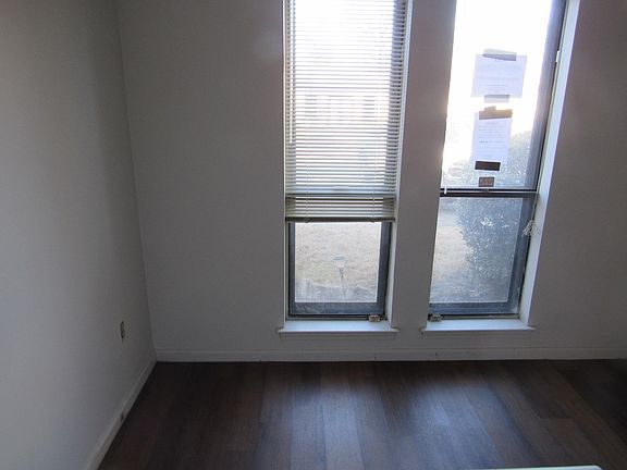 3rd image of 4040 Graham Oaks Ct #21