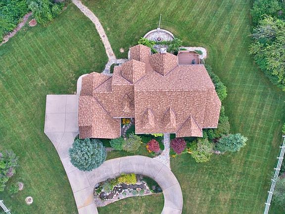 3rd image of 2812 Oak Park Cir