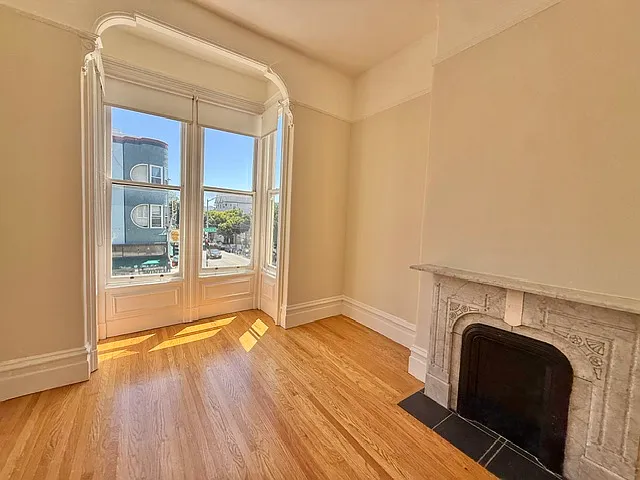 996 Valencia St #6 — Photo 13