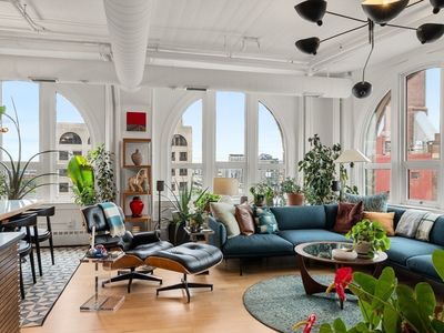 210 South St #PENTHOUSE 11-2, Boston, MA, 02111