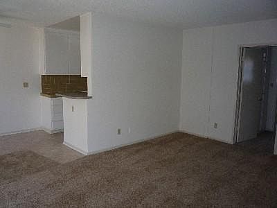 4th image of 3206 Bagley Ave APT 6