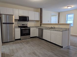 24 Harvey St #1, Saint Johnsbury, VT 05819