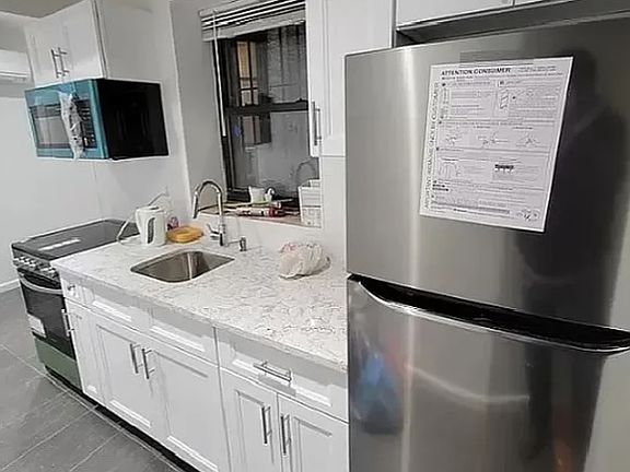 5th image of 157 W 106th St #3F