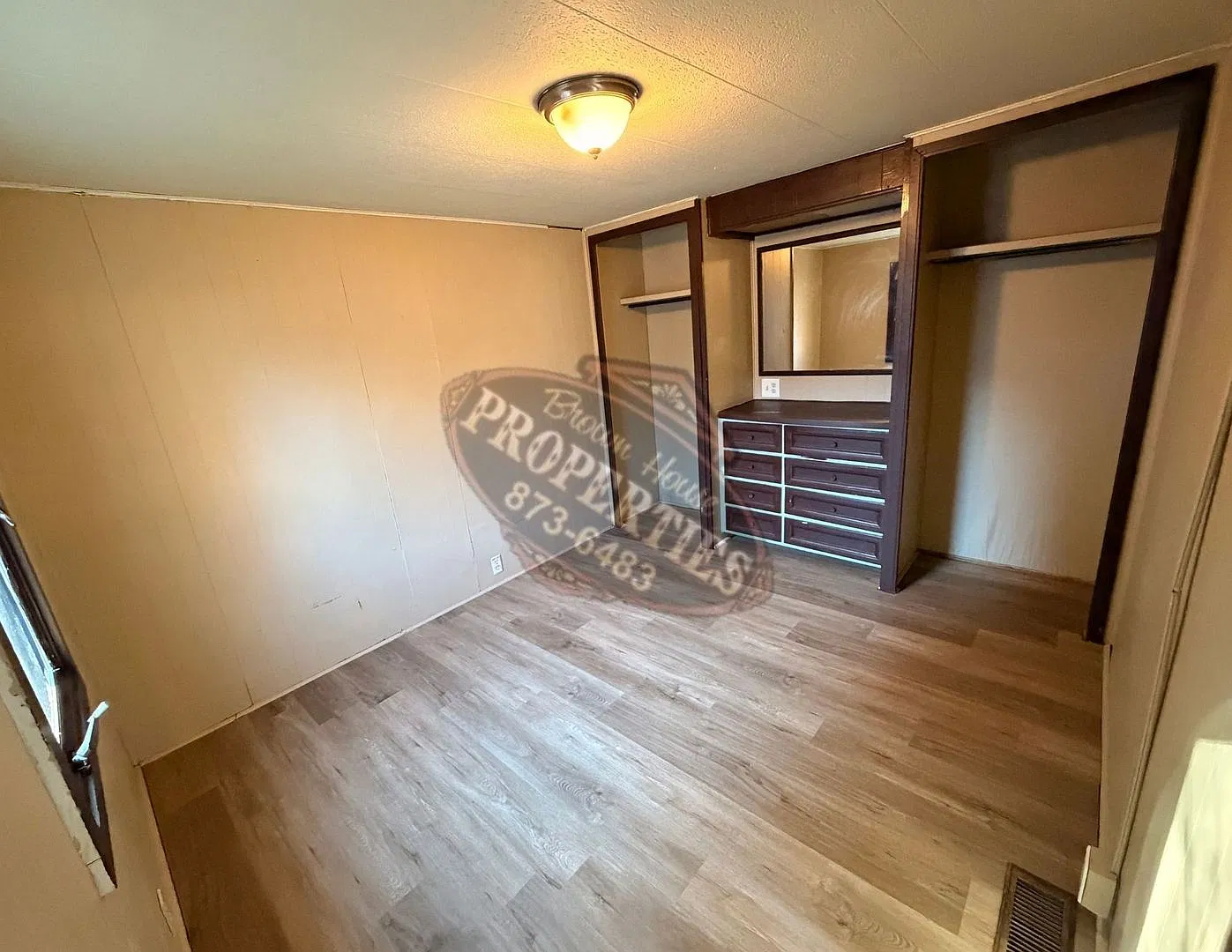7 Baker — Photo 3