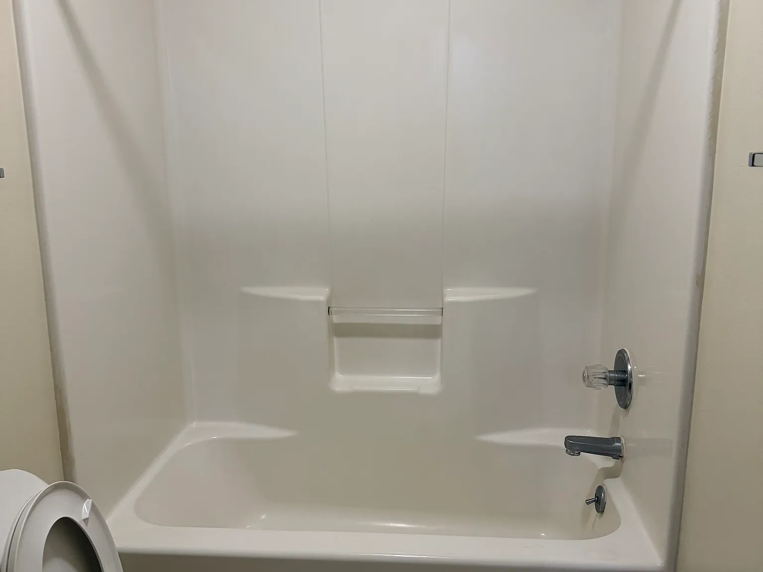 5 bed, 1488 sqft, $550 — Photo 4