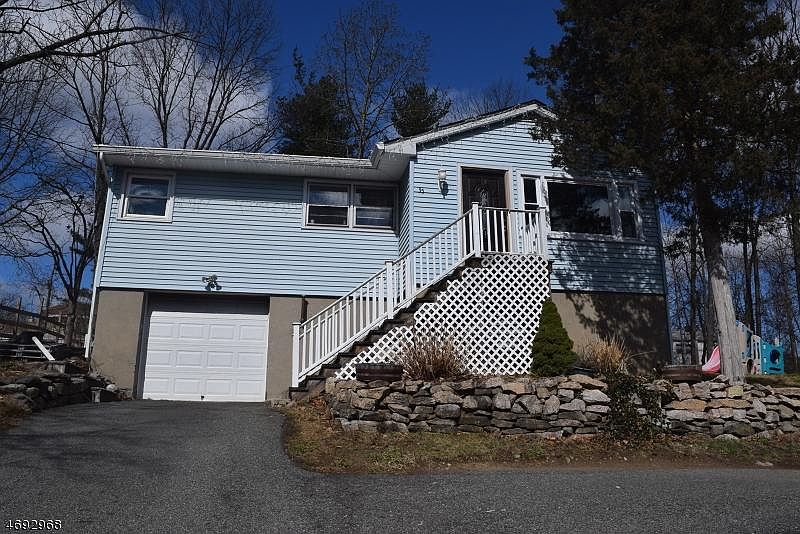 1st image of 35 Black Oak Dr #1