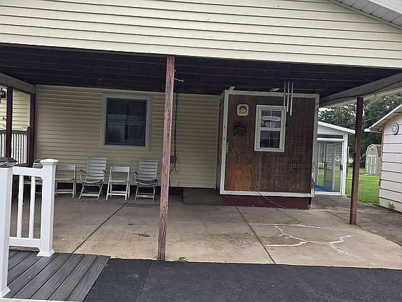 4th image of 312 Haven Pines Rd