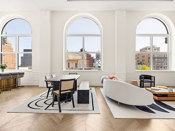4th image of 108 Leonard St APT 14A