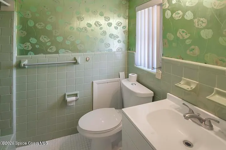 102 1st St — Photo 9
