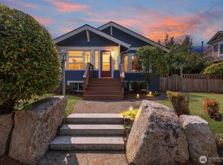 347 NW 74th St, Seattle, WA 98117