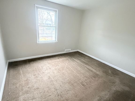 5th image of 3626 Dudley Ave
