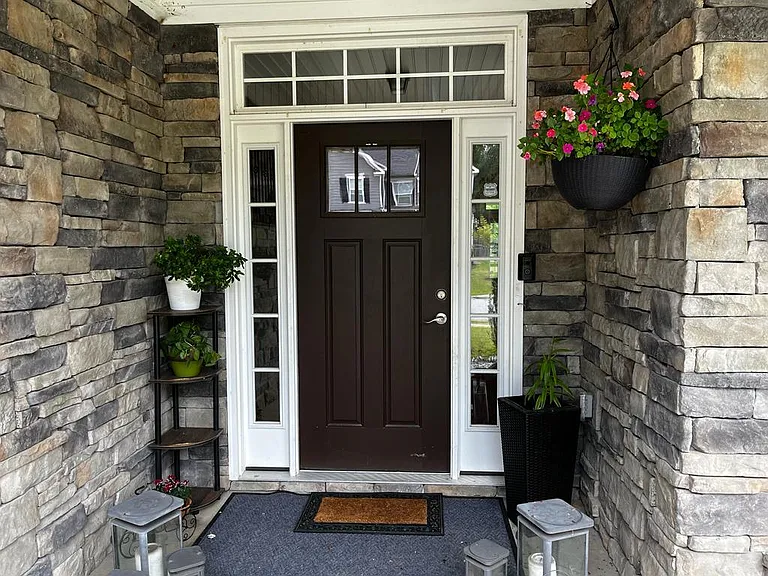 101 Blazing Creek Ct — Photo 4