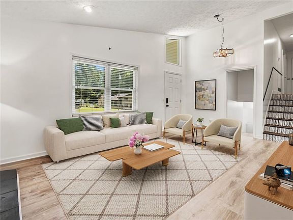 5th image of 4533 Cresant Ln