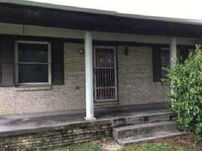 3rd image of 2538 Winchester Ave