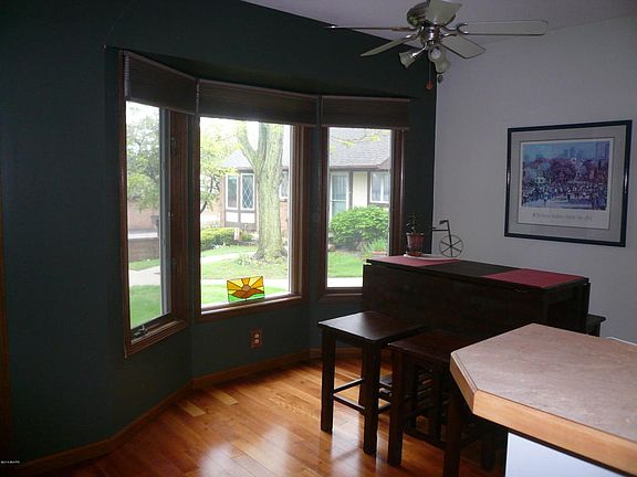 5th image of 2317 Radcliff Village Dr SE