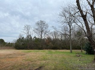 10008 Line Fence Rd, Hayes, VA 23072