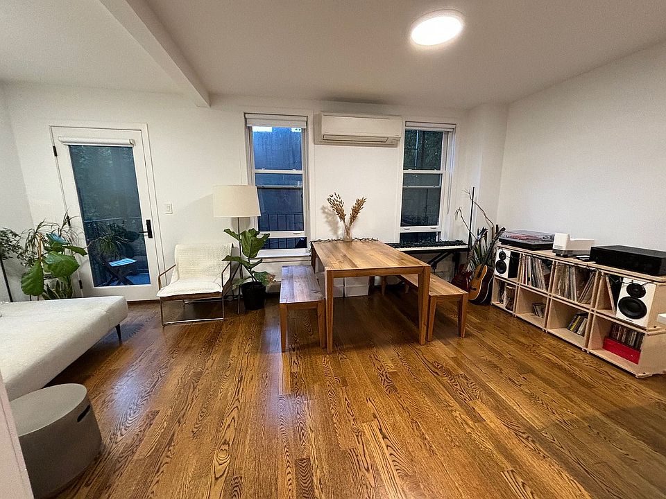 1st image of 682 6th Ave #2