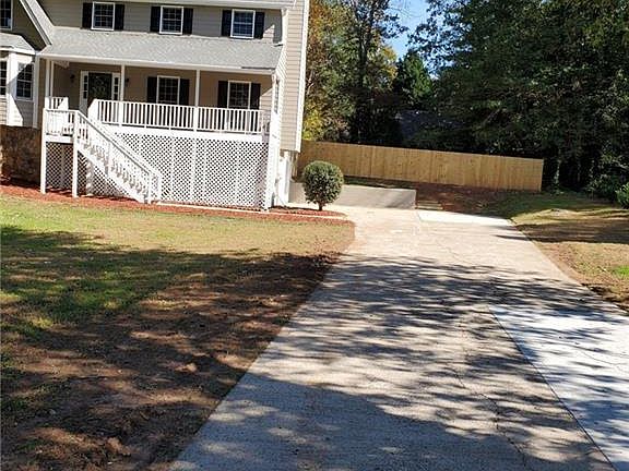 2nd image of 1941 Fernwood Dr