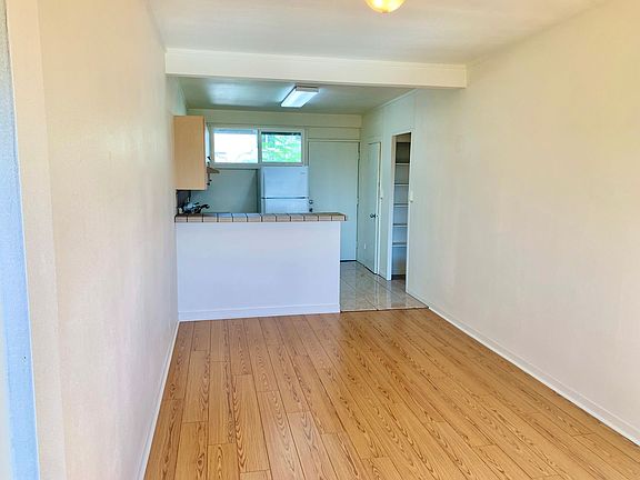 3rd image of 471 Liholiho St #221