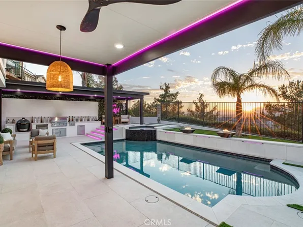 17743 Wren Dr, Canyon Country, CA 91387