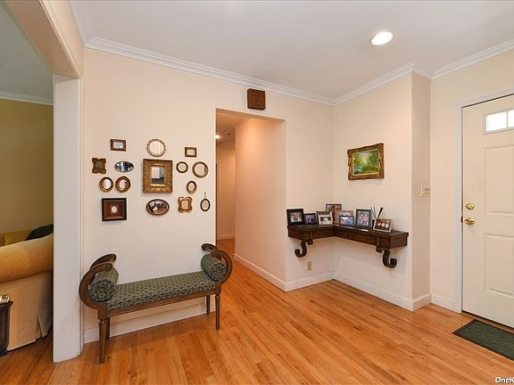 2nd image of 1720 Union Ave