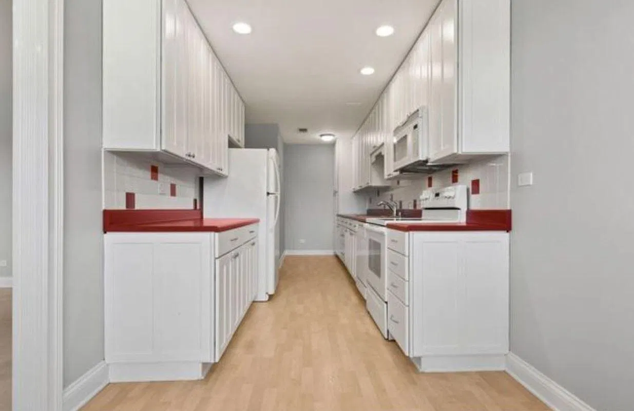2600 Brookwood Way Dr — Photo 2