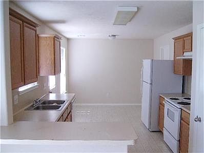 4th image of 19914 Bettencourt Ln