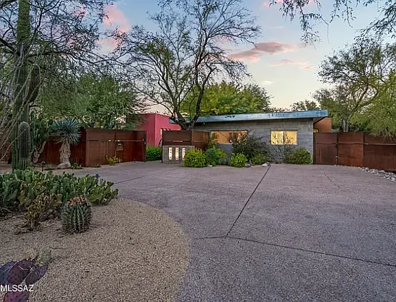 3203 E Terra Alta Blvd #B — Photo 18