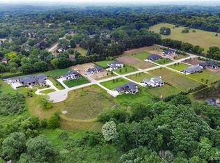 1057 Pine Ridge Ct, Ann Arbor, MI 48103