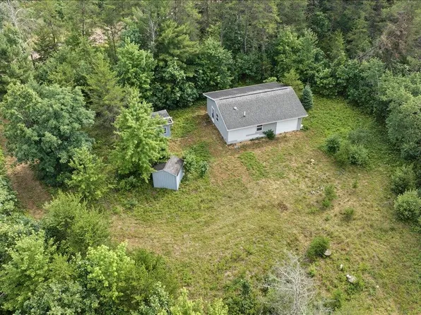 W2319 Evergreen Ln, Lyndon Station, WI 53944