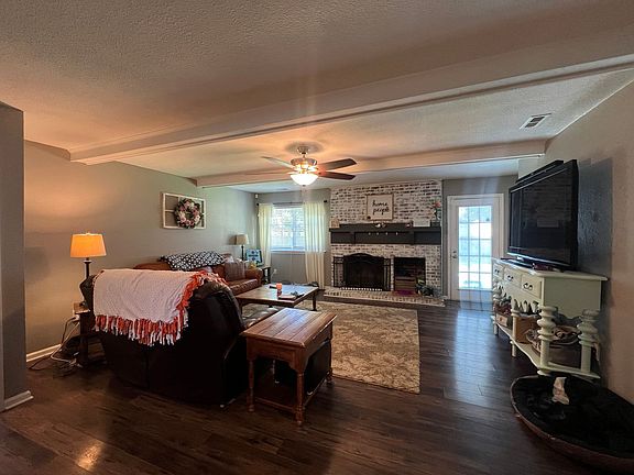 2nd image of 6821 Silverwood Ct