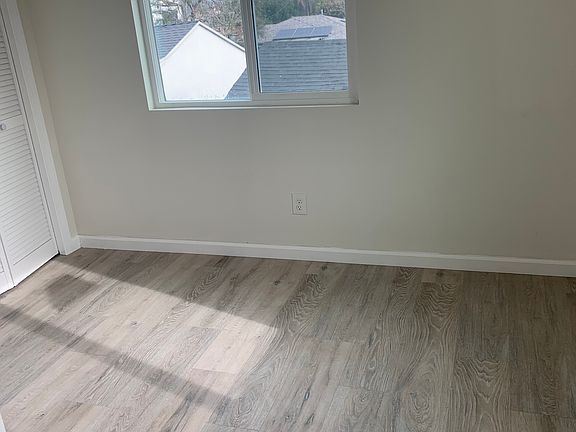5th image of 8513 Glider Ave