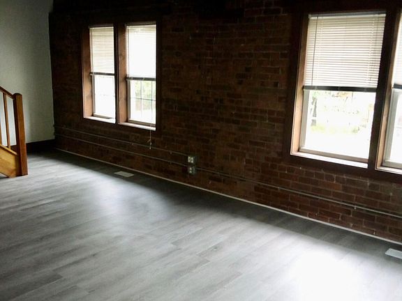 3rd image of 525 Maple Ave APT 5