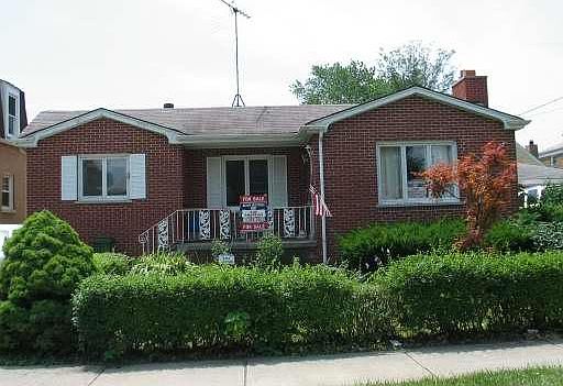 1st image of 2333 W Krueger St