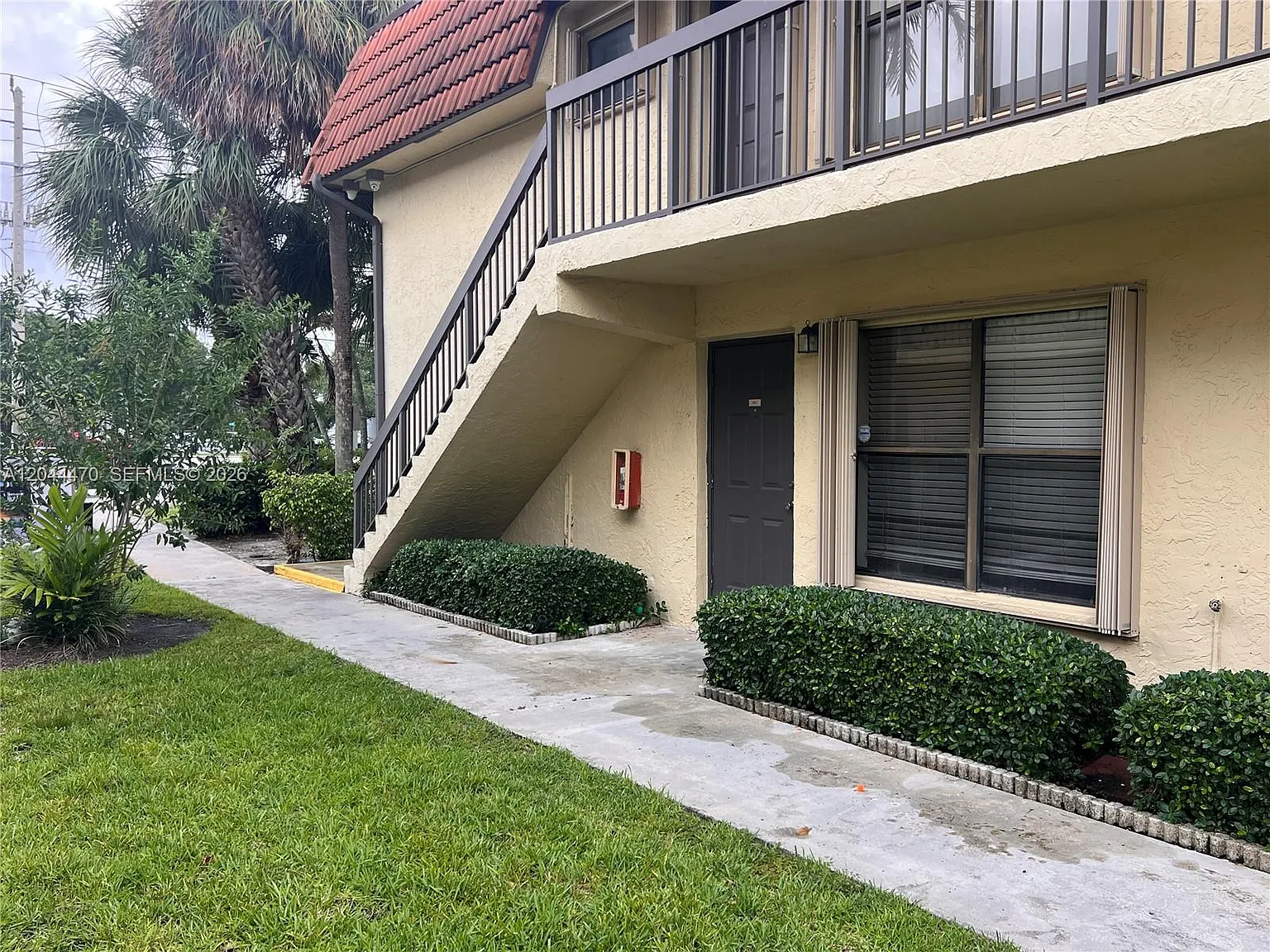 Palm Place Condo — Photo 3