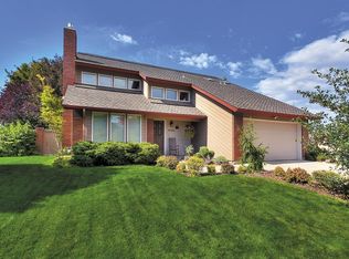 8724 W Brookview Dr, Boise, ID 83709