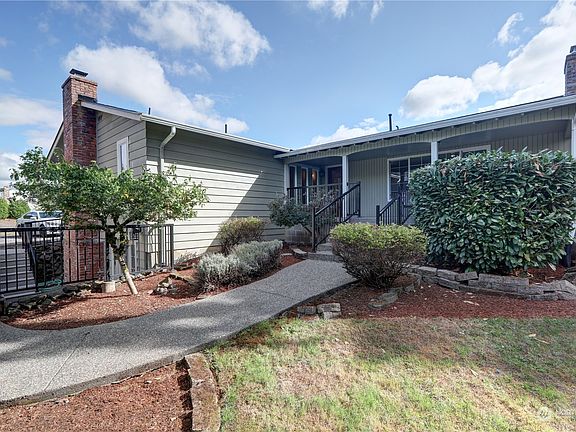 2nd image of 11211 SE 316th Place