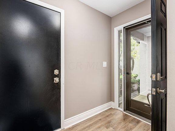 3rd image of 5241 Willow Grove Pl N