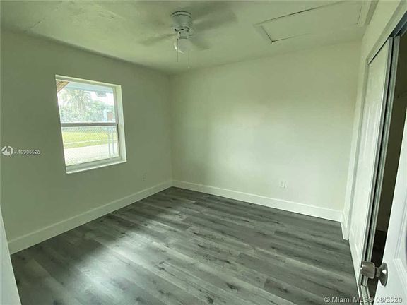 4th image of 238 NW 14th St #0