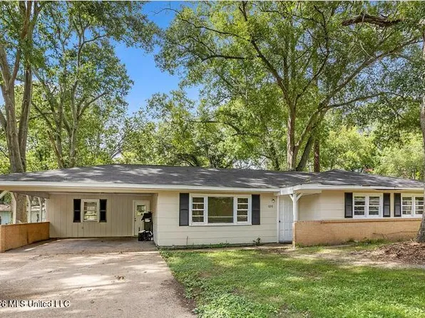 1038 Brookley St, Jackson, MS 39212