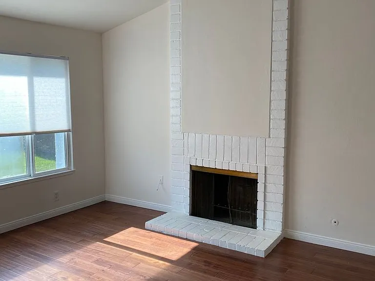 805 Crosby Ave — Photo 7